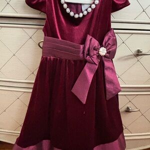 Elegant Burgundy Little Girls Dress with Bow and Pearls